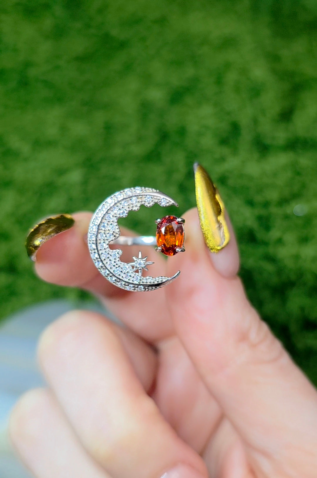 Fanta Garnet Crescent Moon Ring