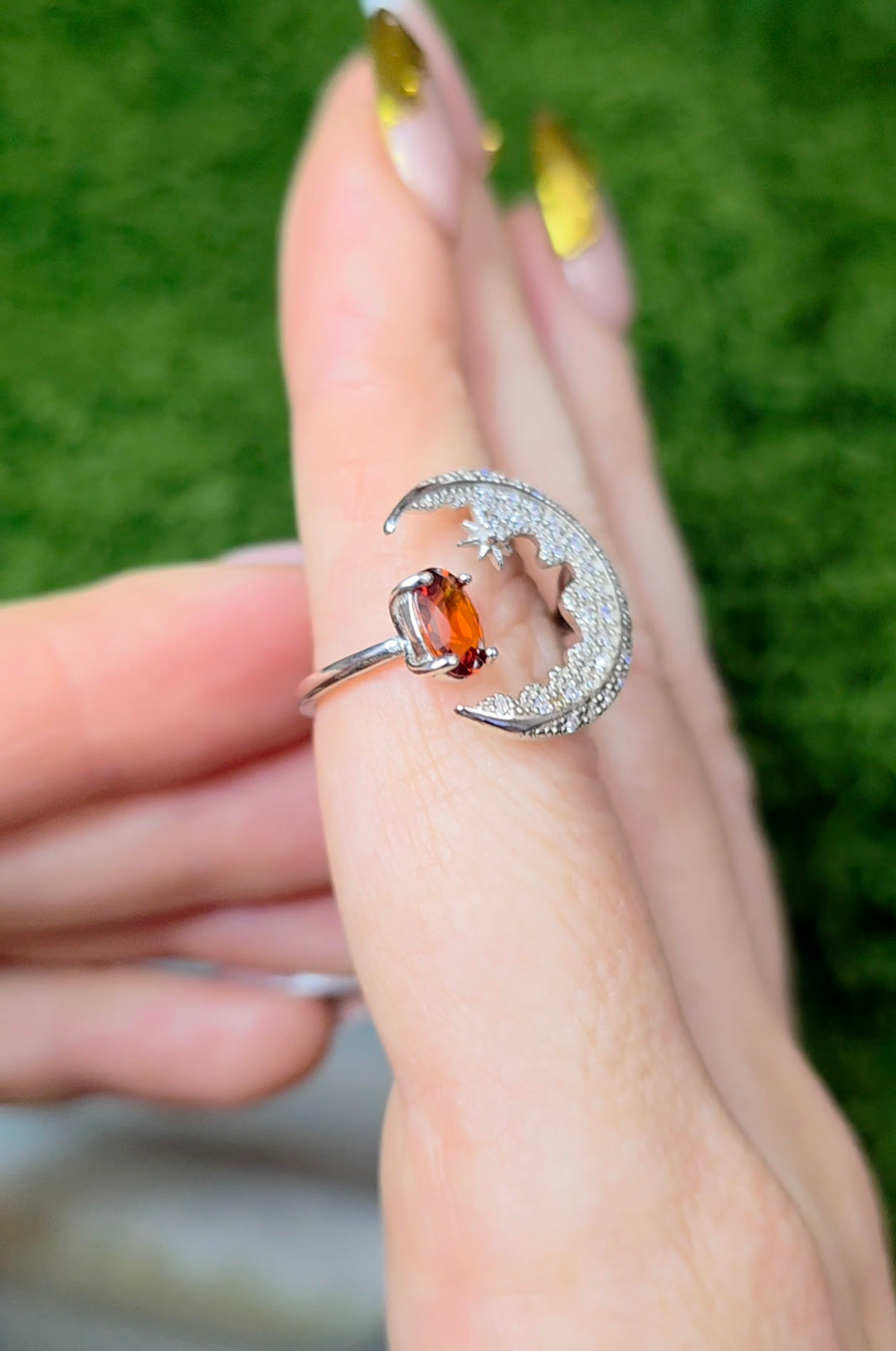 Fanta Garnet Crescent Moon Ring