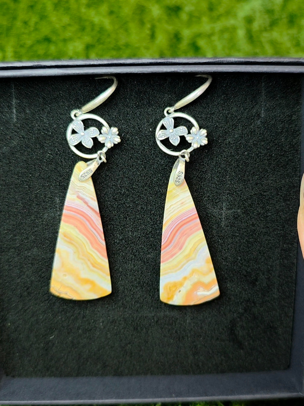 Banded Agate Flower Earrings