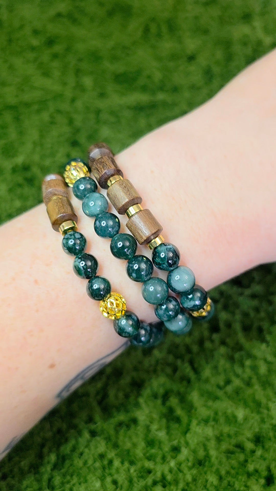 Jadeite and Wood Stretch Bracelet