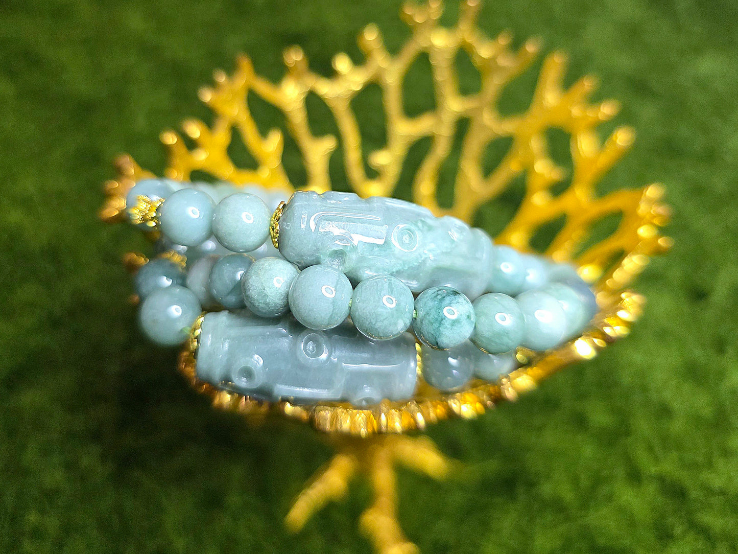 Jadeite 9 Eye Bracelet