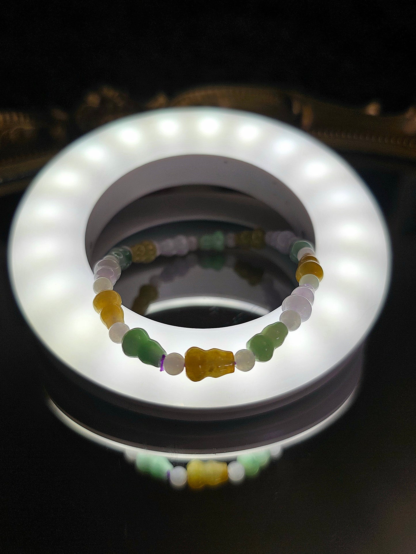 Jadeite Hulu Stretch Bracelet