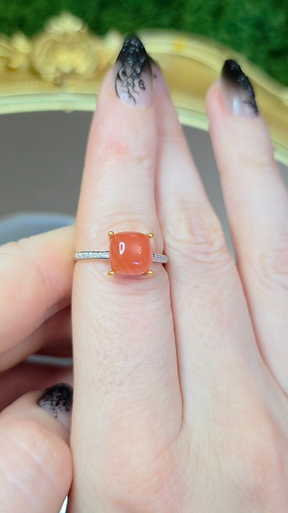 Nanhong Agate Square Ring B