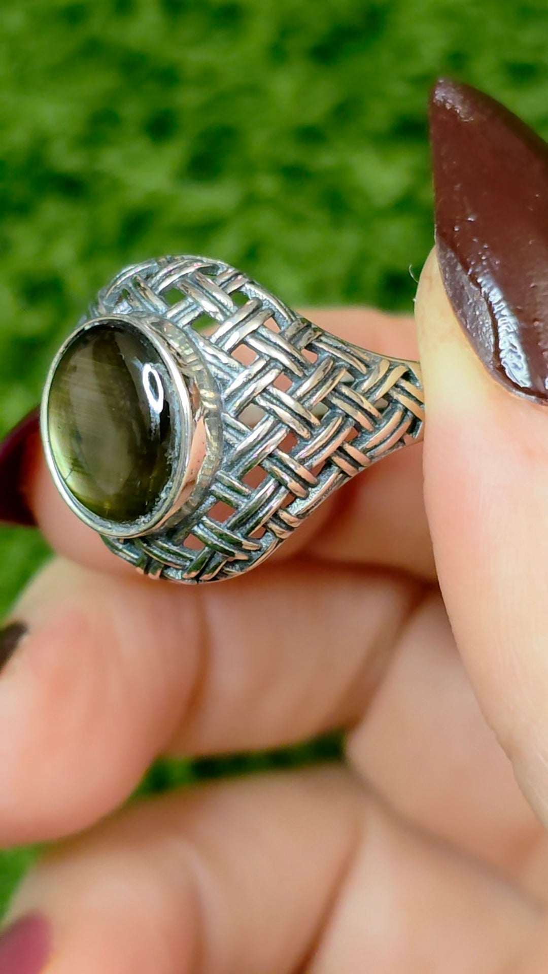 Black Star Sapphire Ring