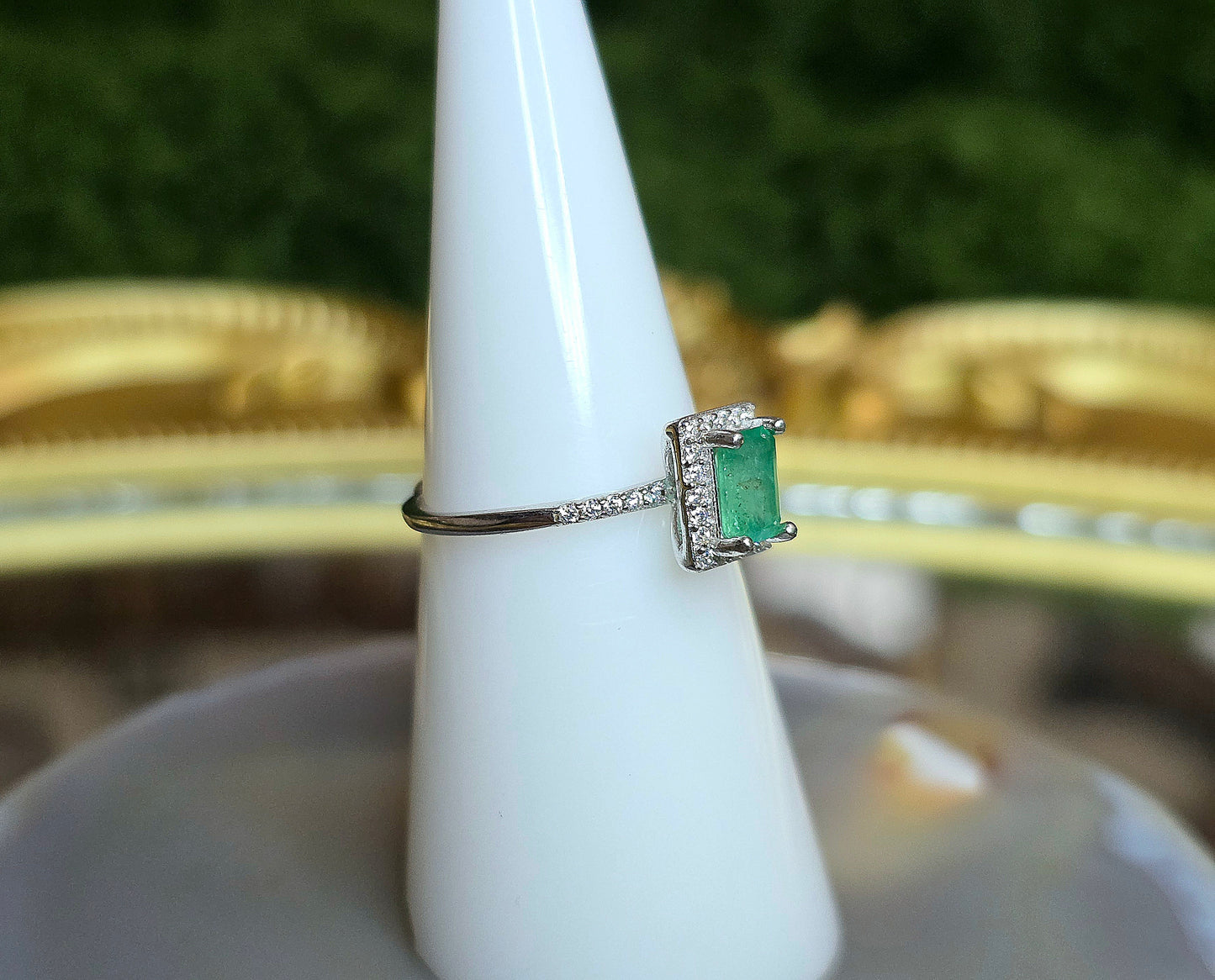 Dainty Emerald Ring