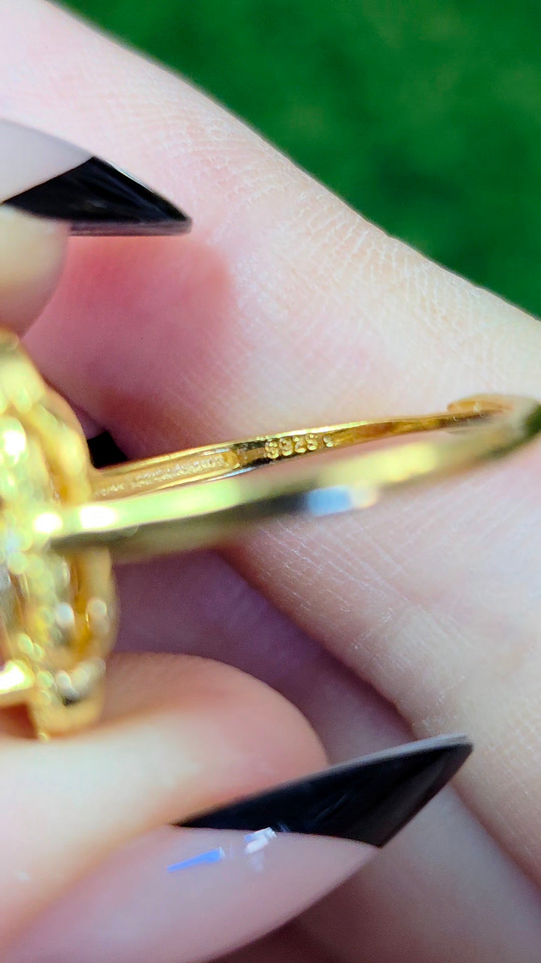 Golden Strawberry Fancy Ring B