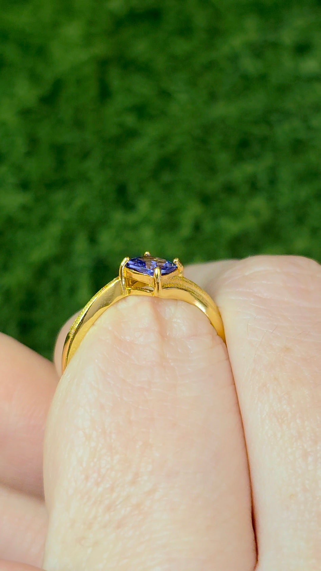 Tanzanite Golden Ring B