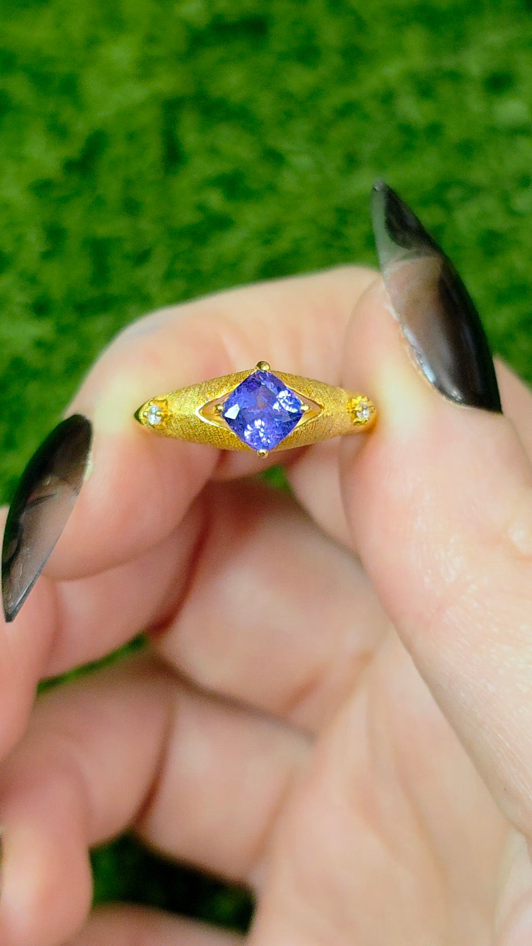 Tanzanite Golden Ring C