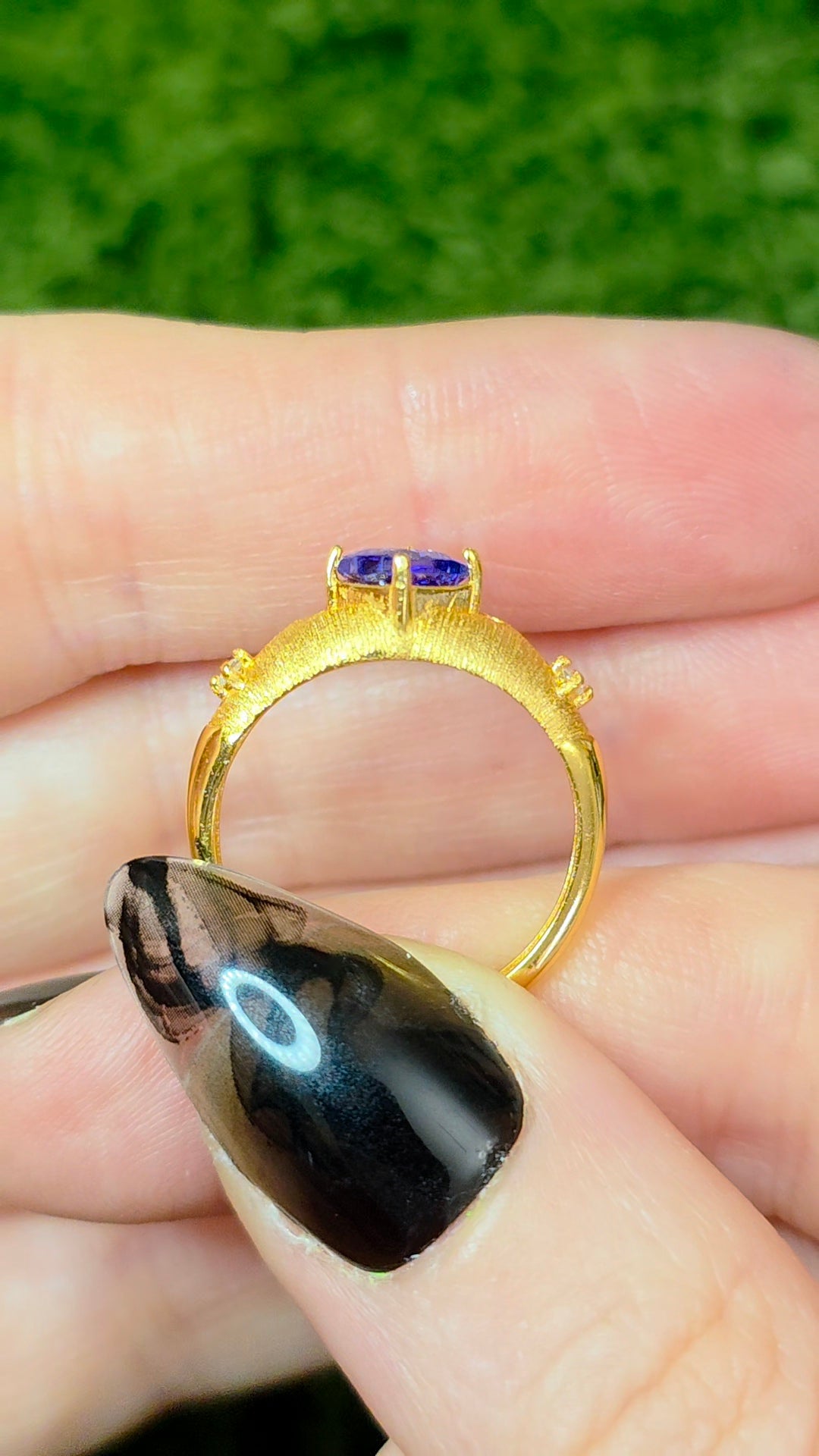 Tanzanite Golden Ring C
