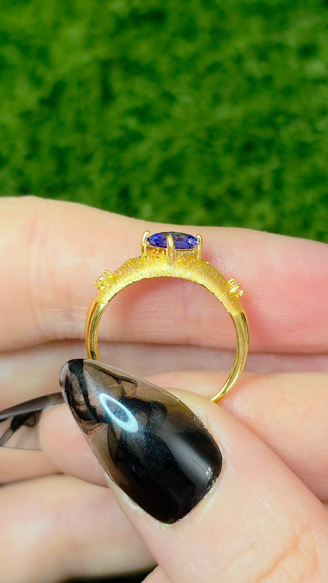 Tanzanite Golden Ring C