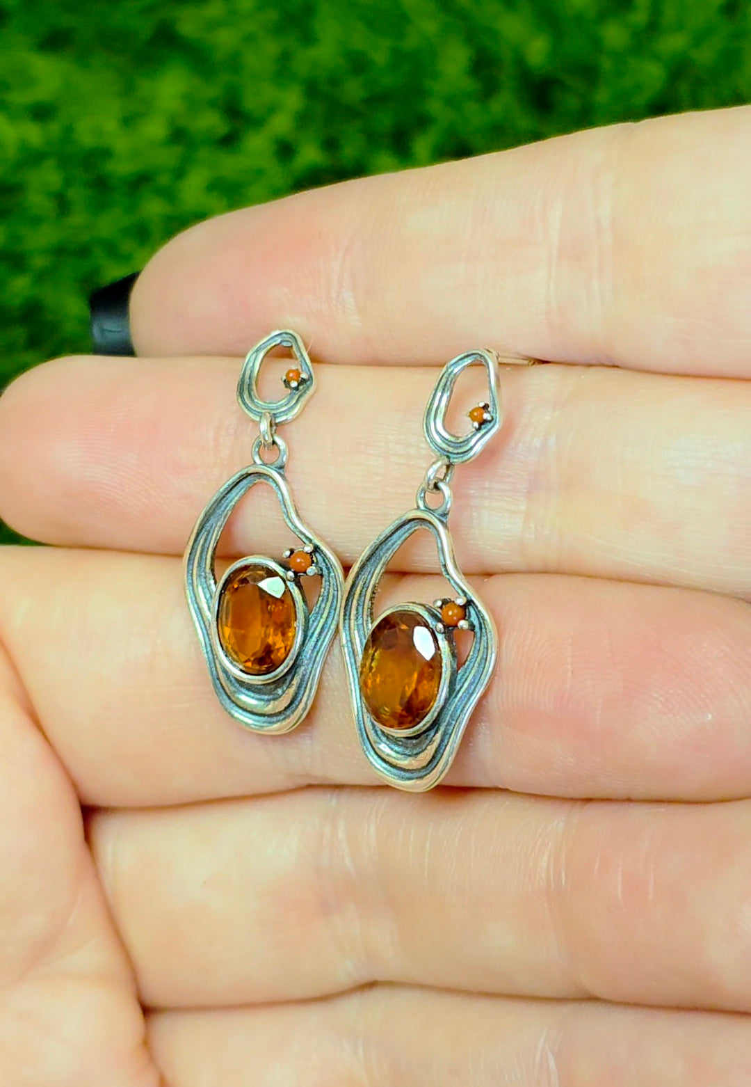 Fanta Garnet Asymmetrical Earrings