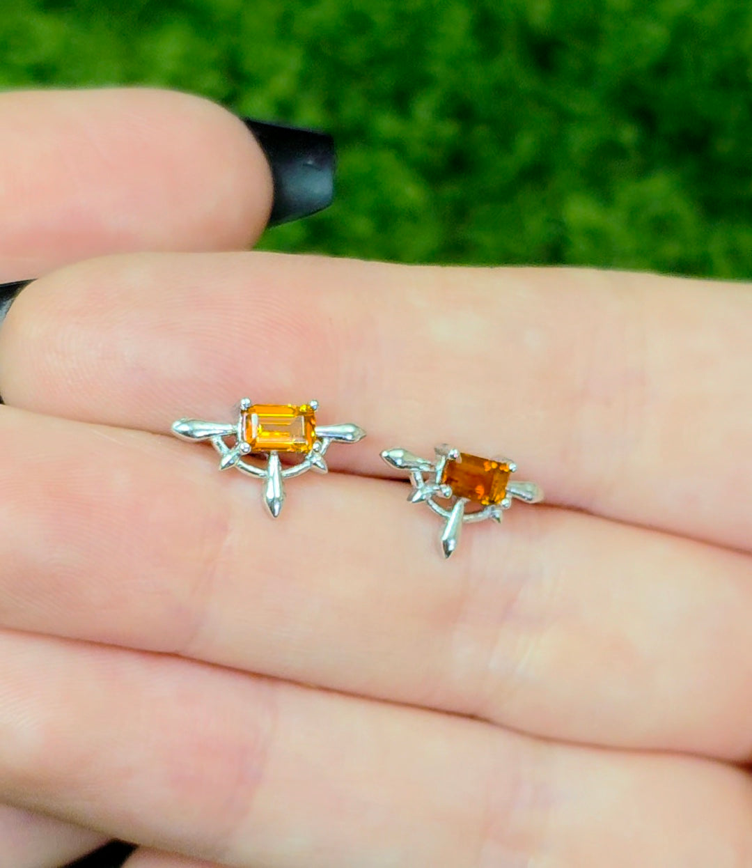 Fanta Garnet Spiked Earrings