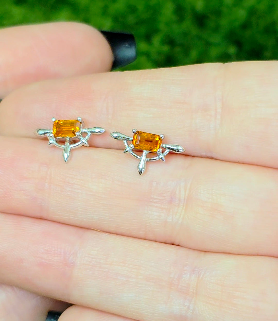 Fanta Garnet Spiked Earrings