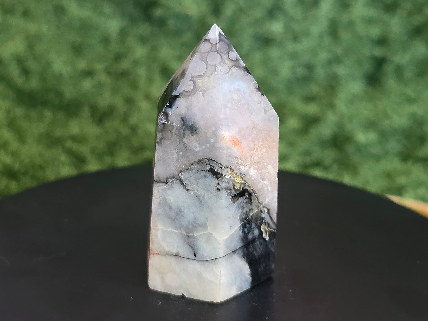 Black Flower Agate Tower A