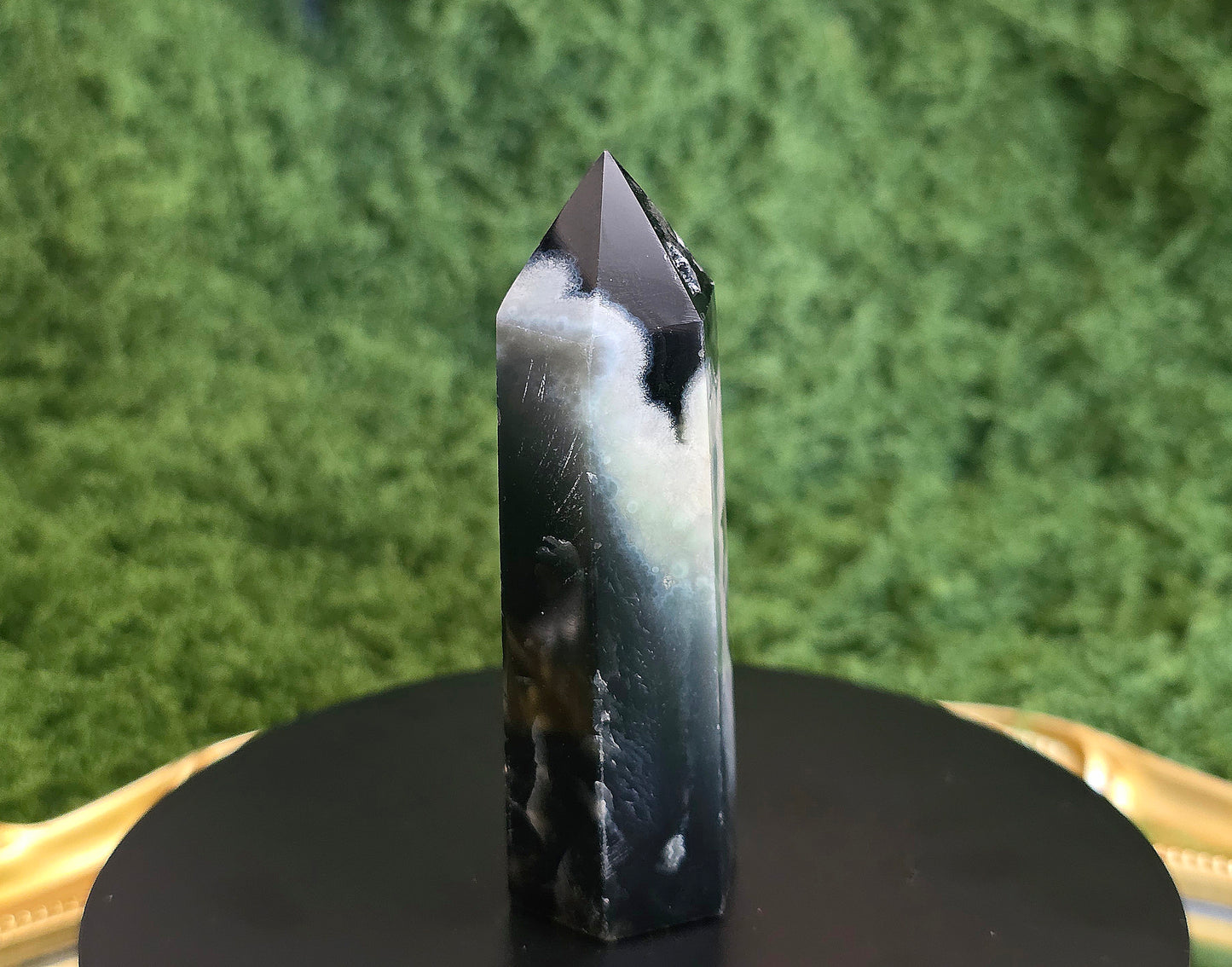 Black Flower Agate Tower C