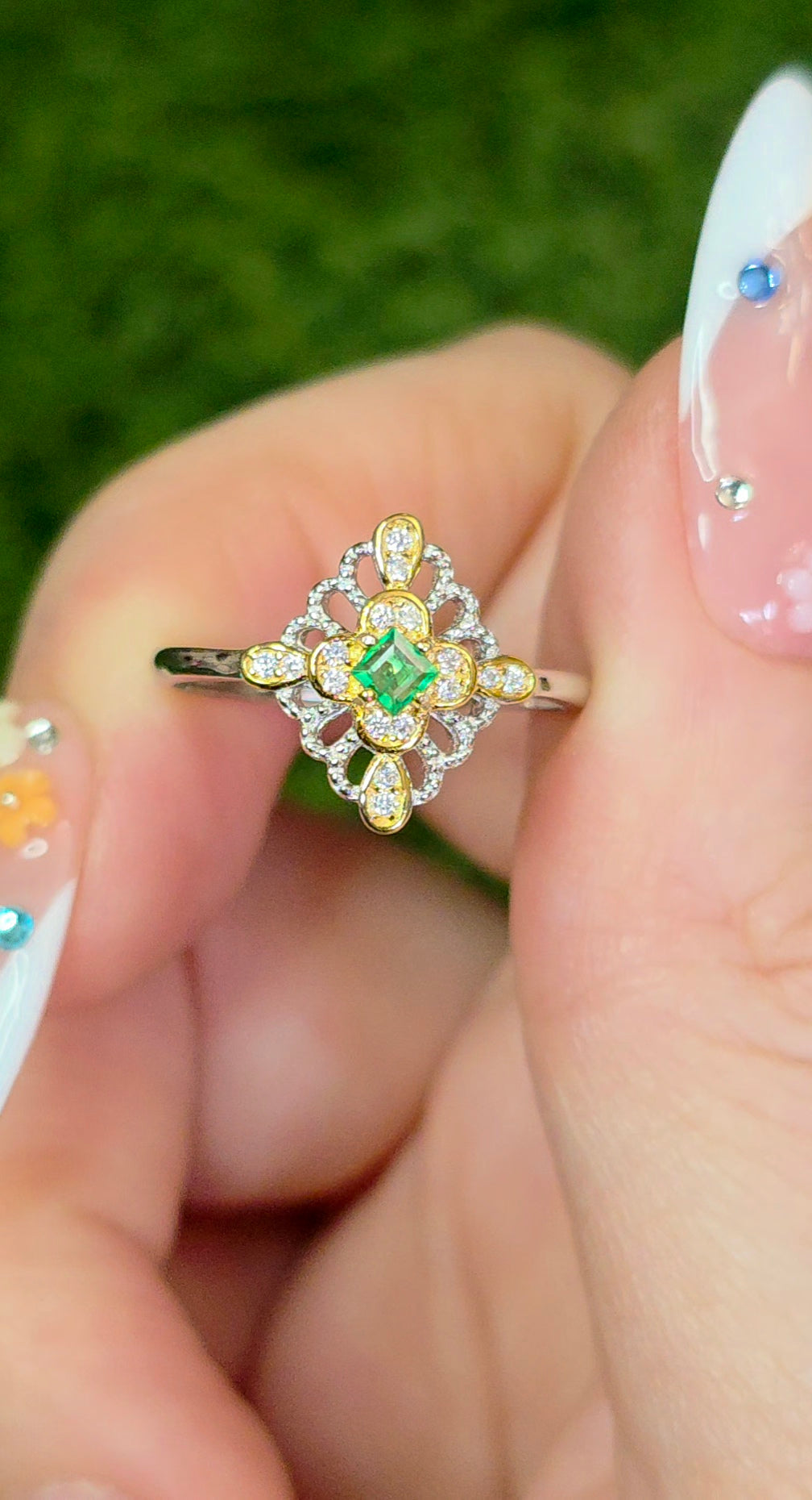 Dainty Emerald Lace Ring