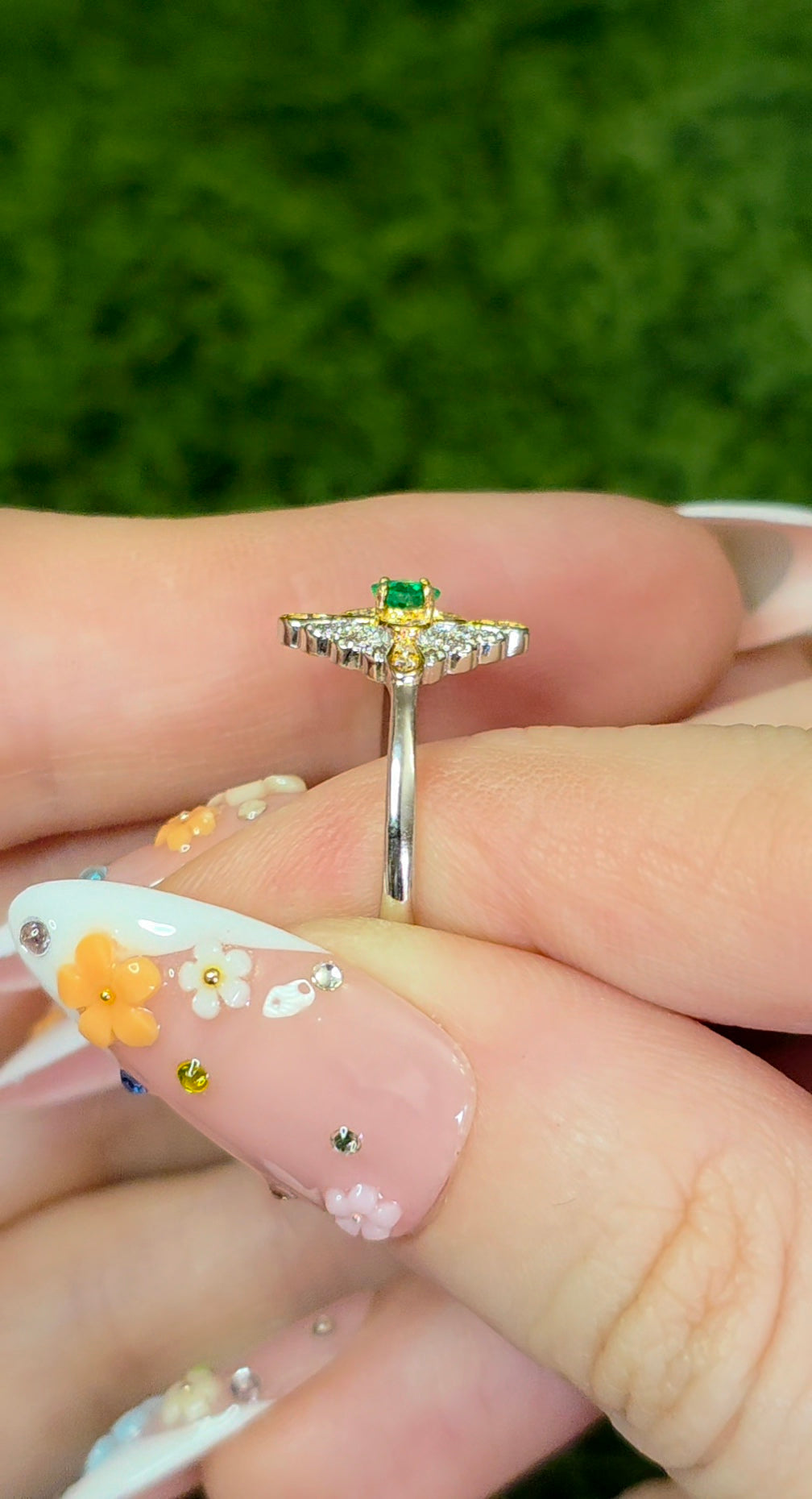 Dainty Emerald Lace Ring