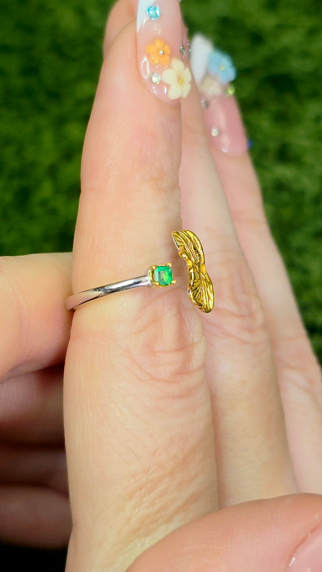 Emerald Leaf Ring