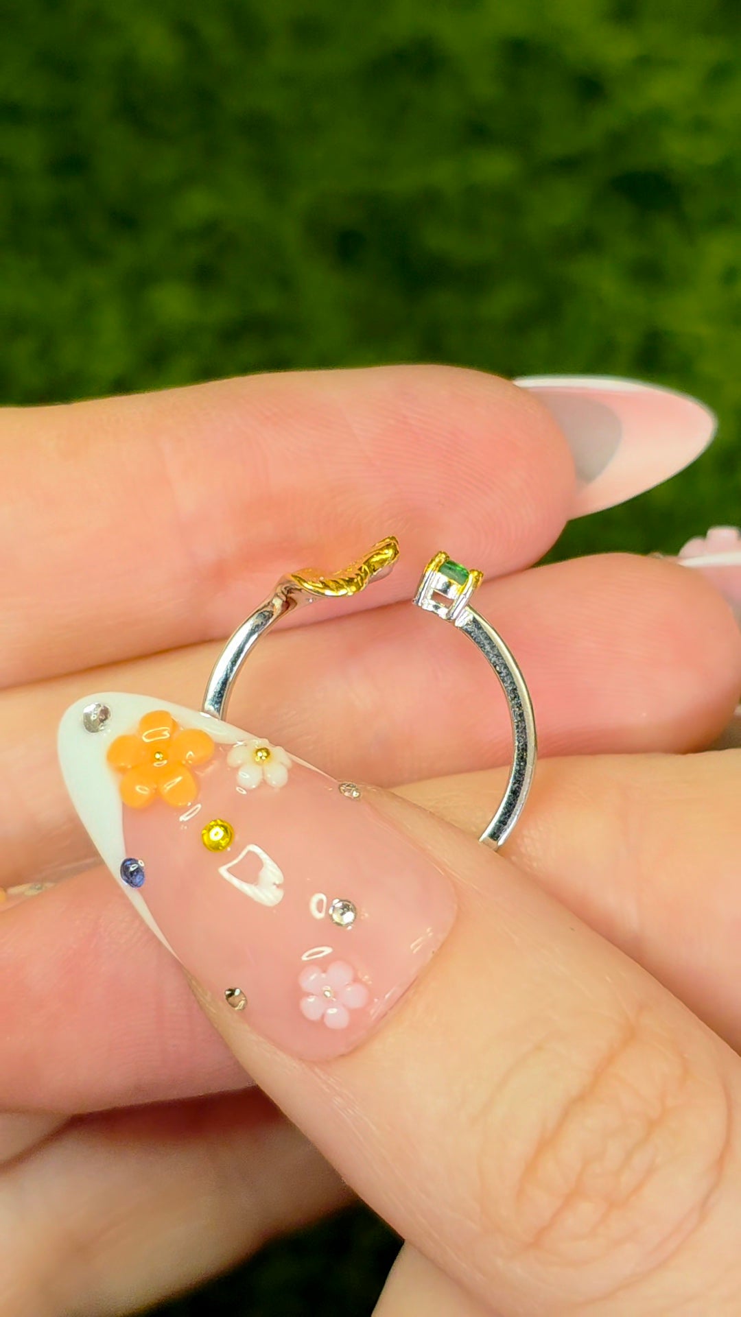 Emerald Leaf Ring