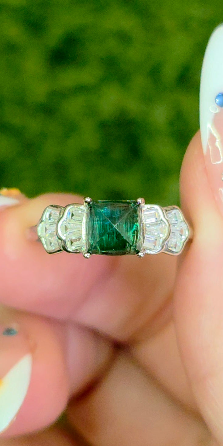 Green Tourmaline Sugarloaf Ring