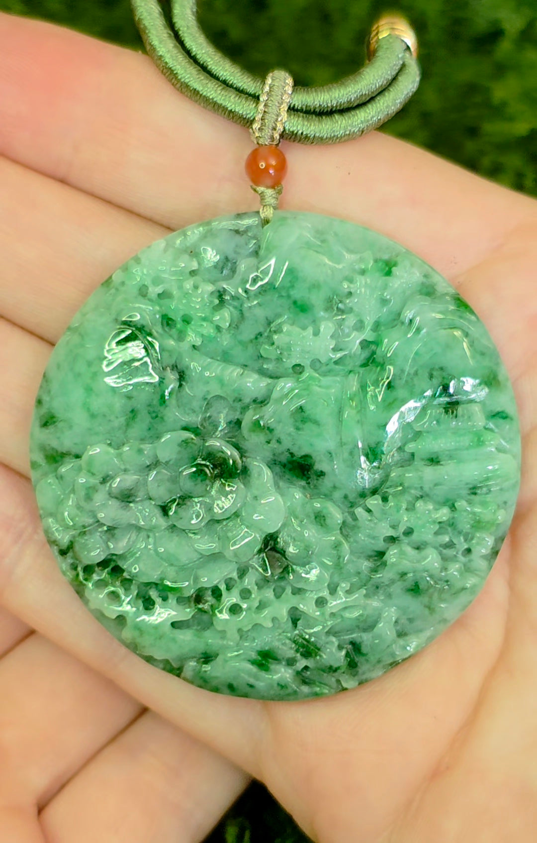 Green Jadeite Nature Motif Pendant Necklace