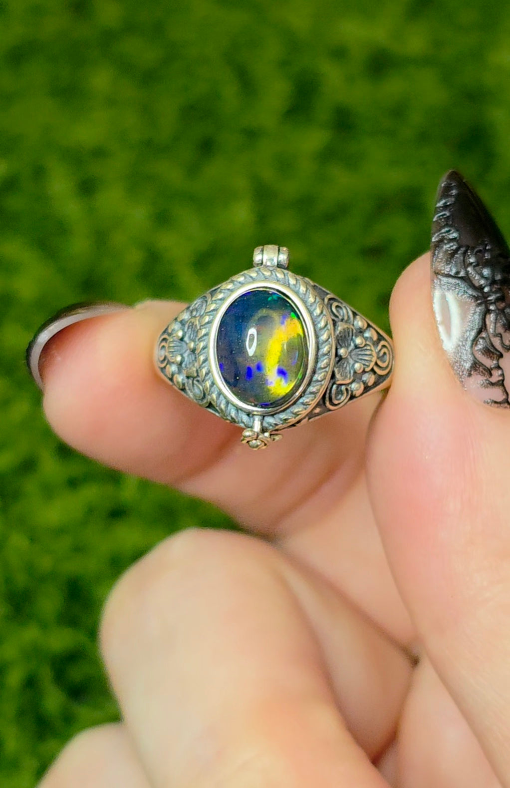 Black Opal Poison Ring