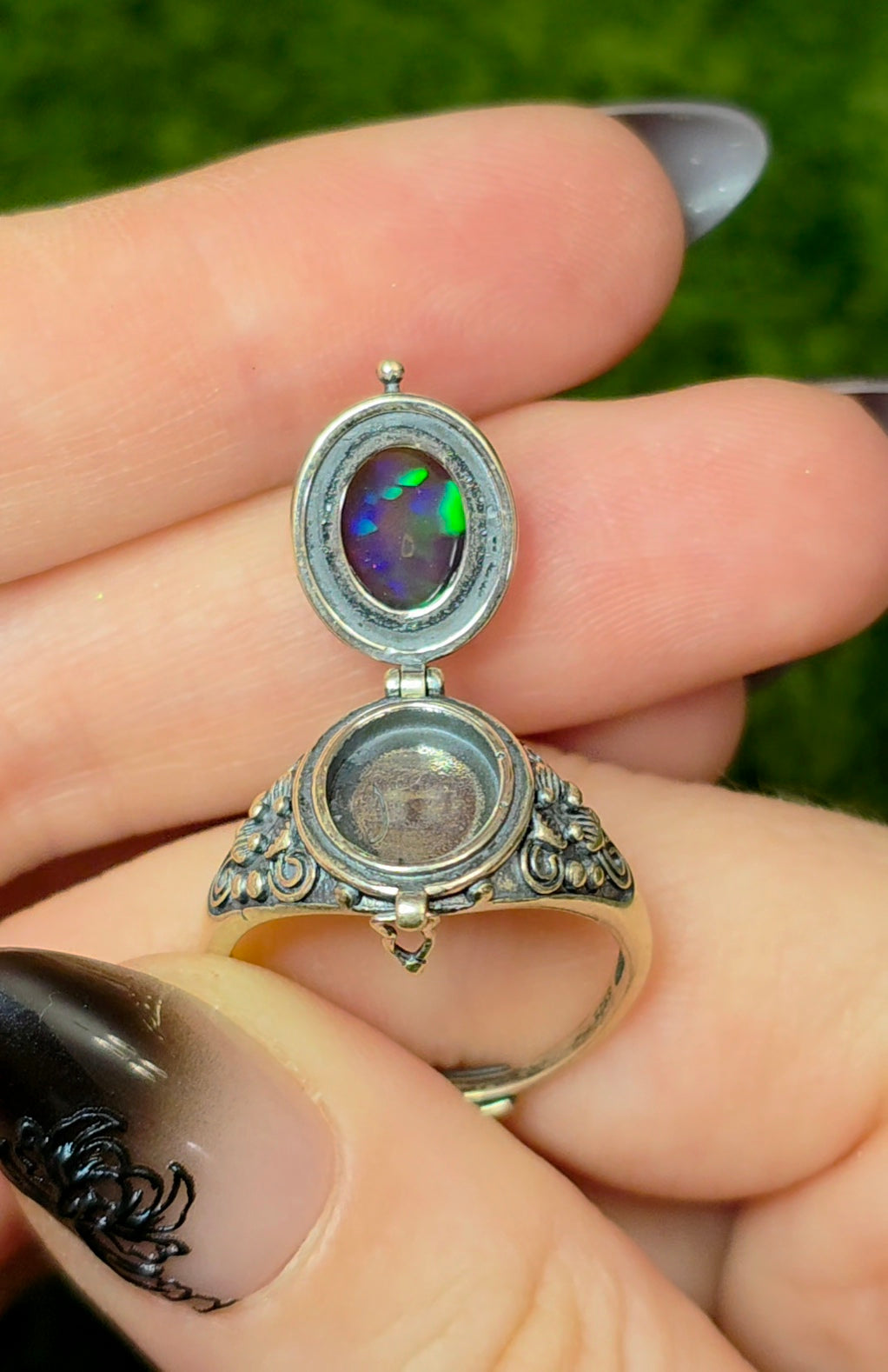 Black Opal Poison Ring
