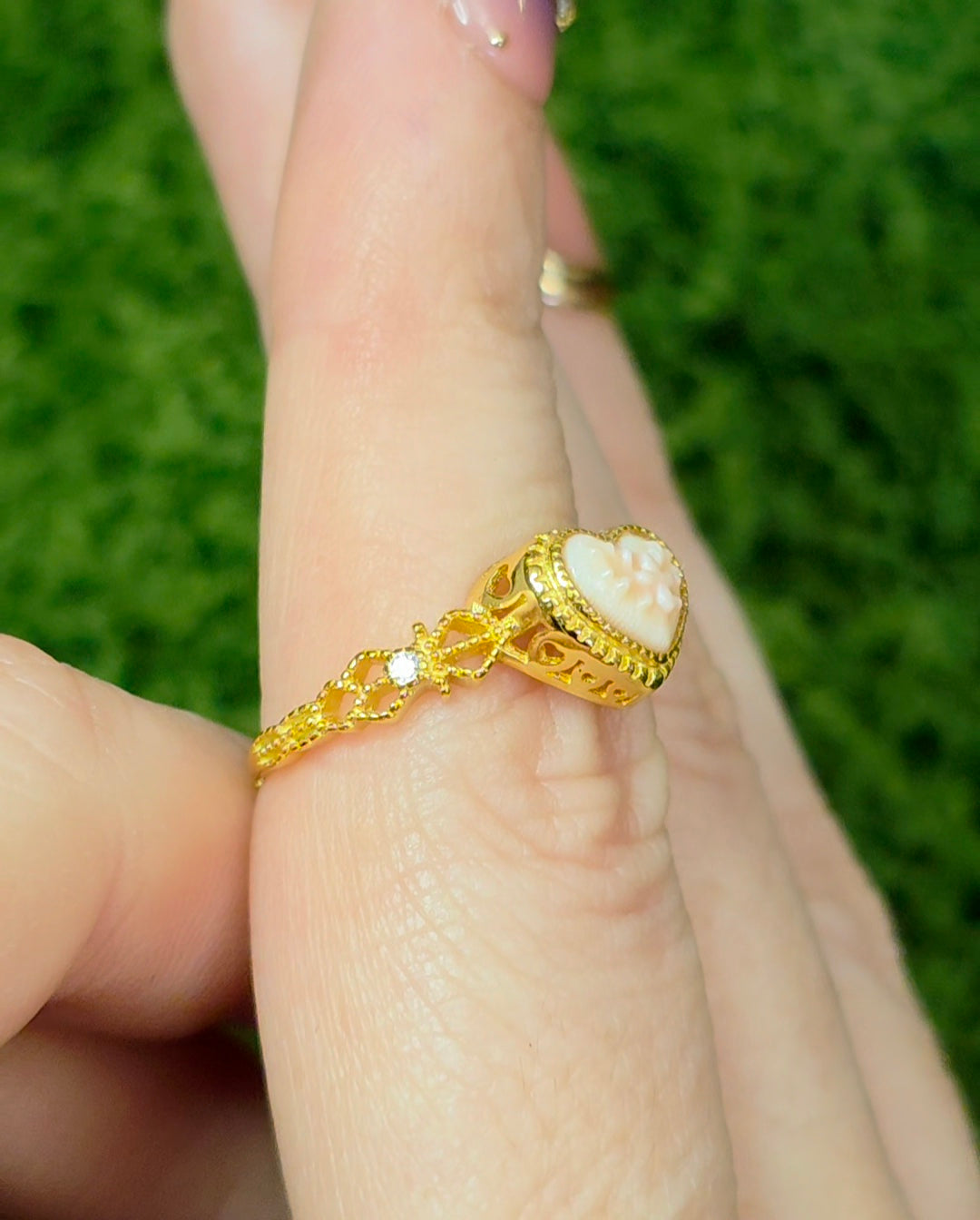 Pink Shell Heart Ring B