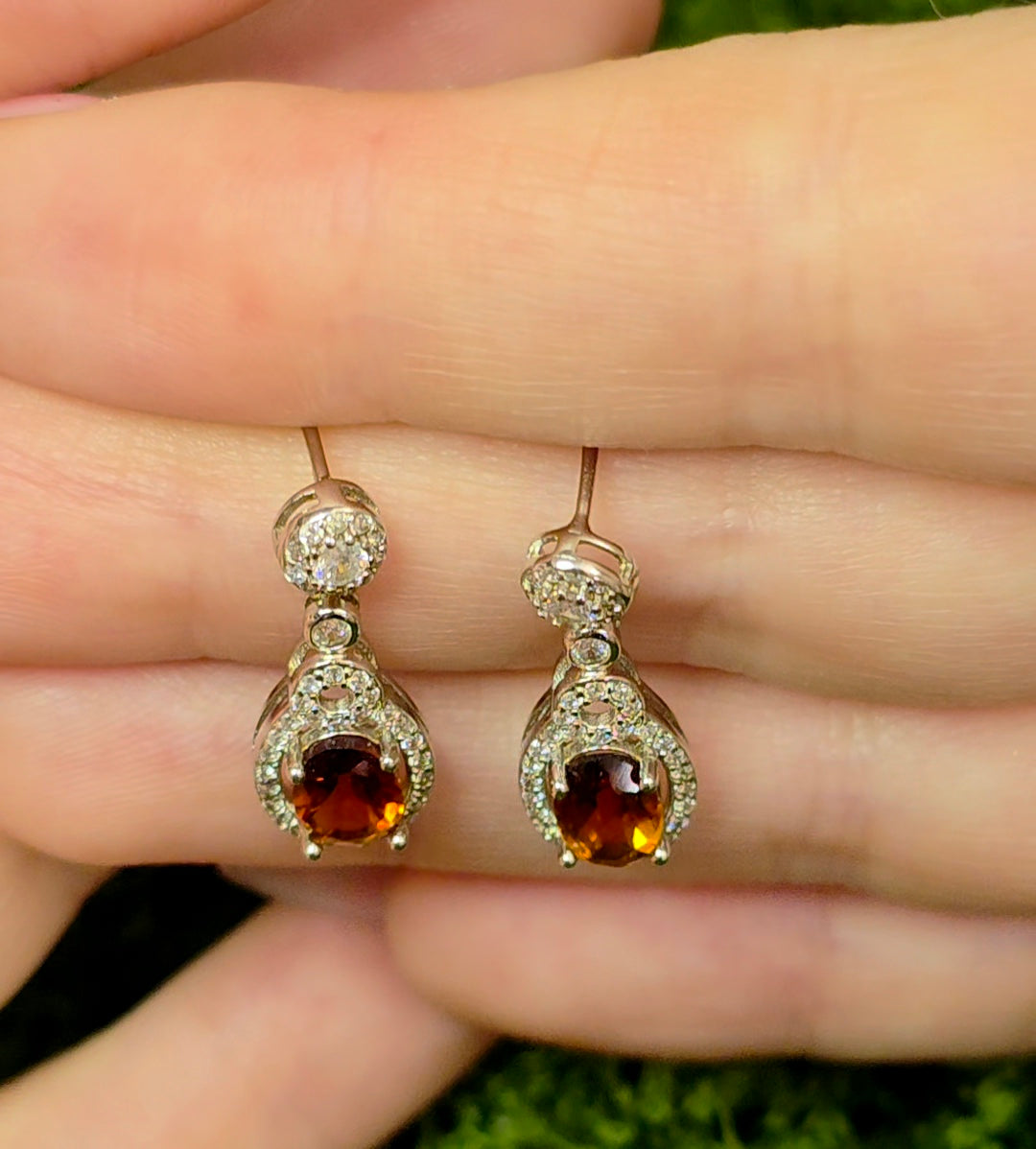 Fanta Garnet Earrings