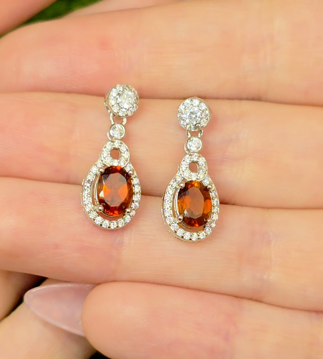 Fanta Garnet Earrings