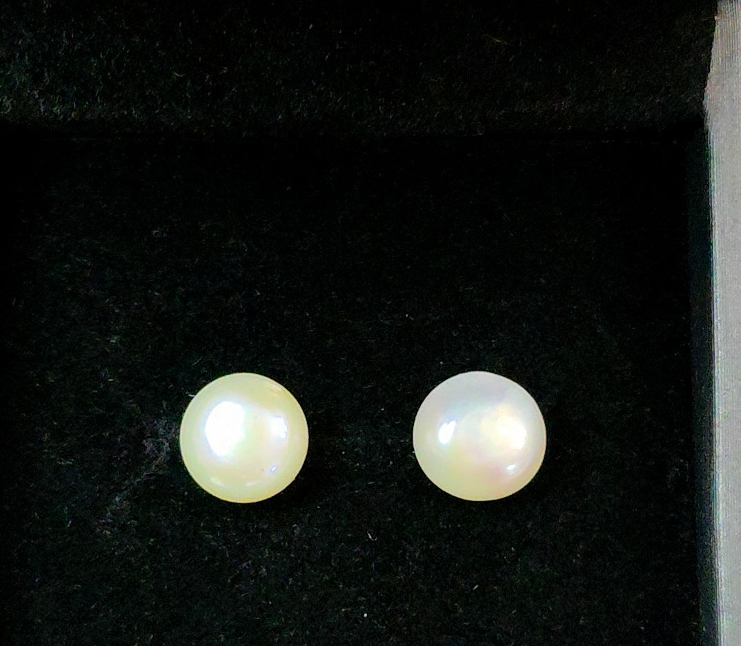 Freshwater Pearl Earrings