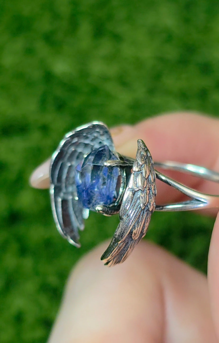 Winged Dumotierite Ring