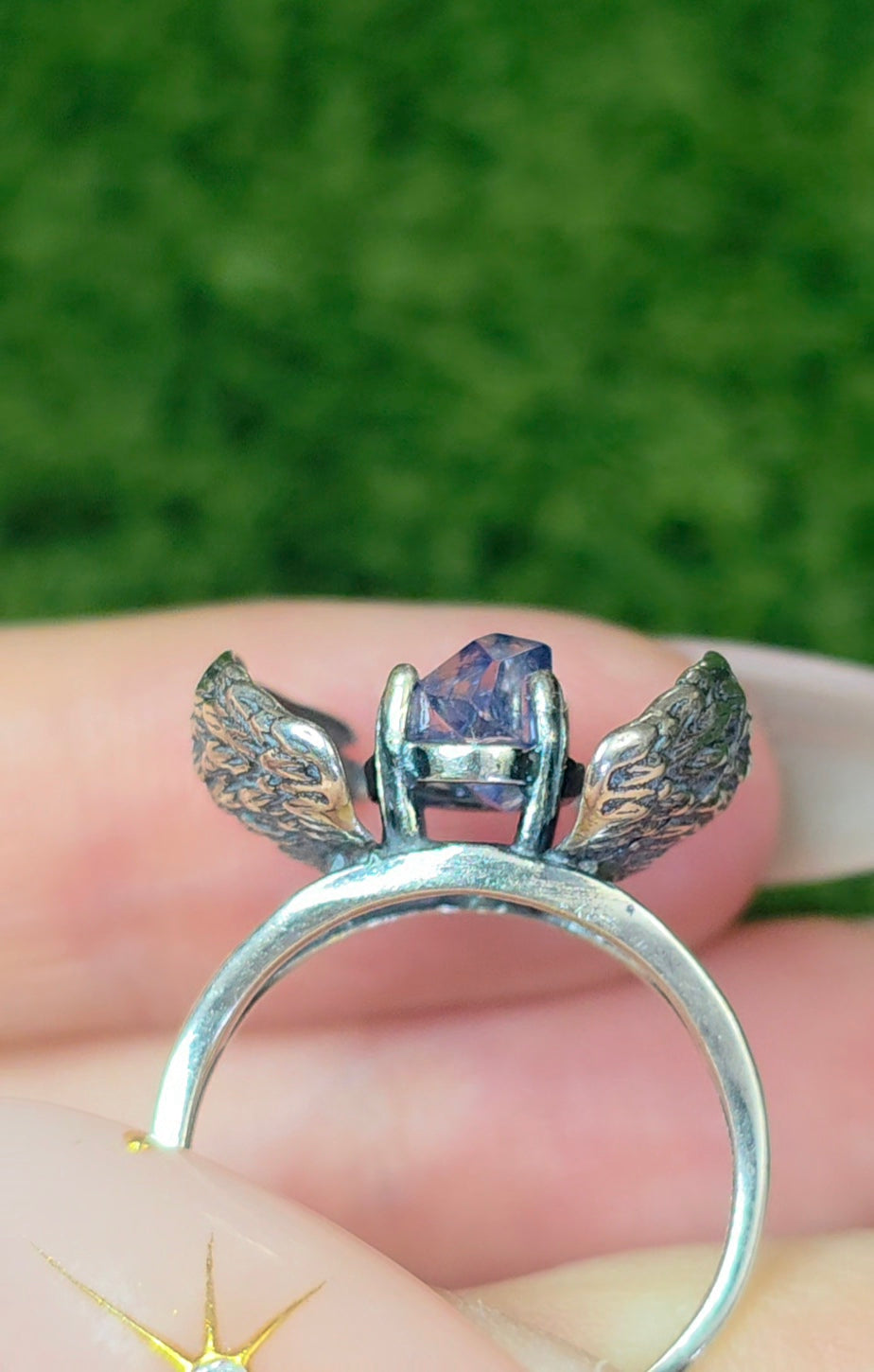 Winged Dumotierite Ring