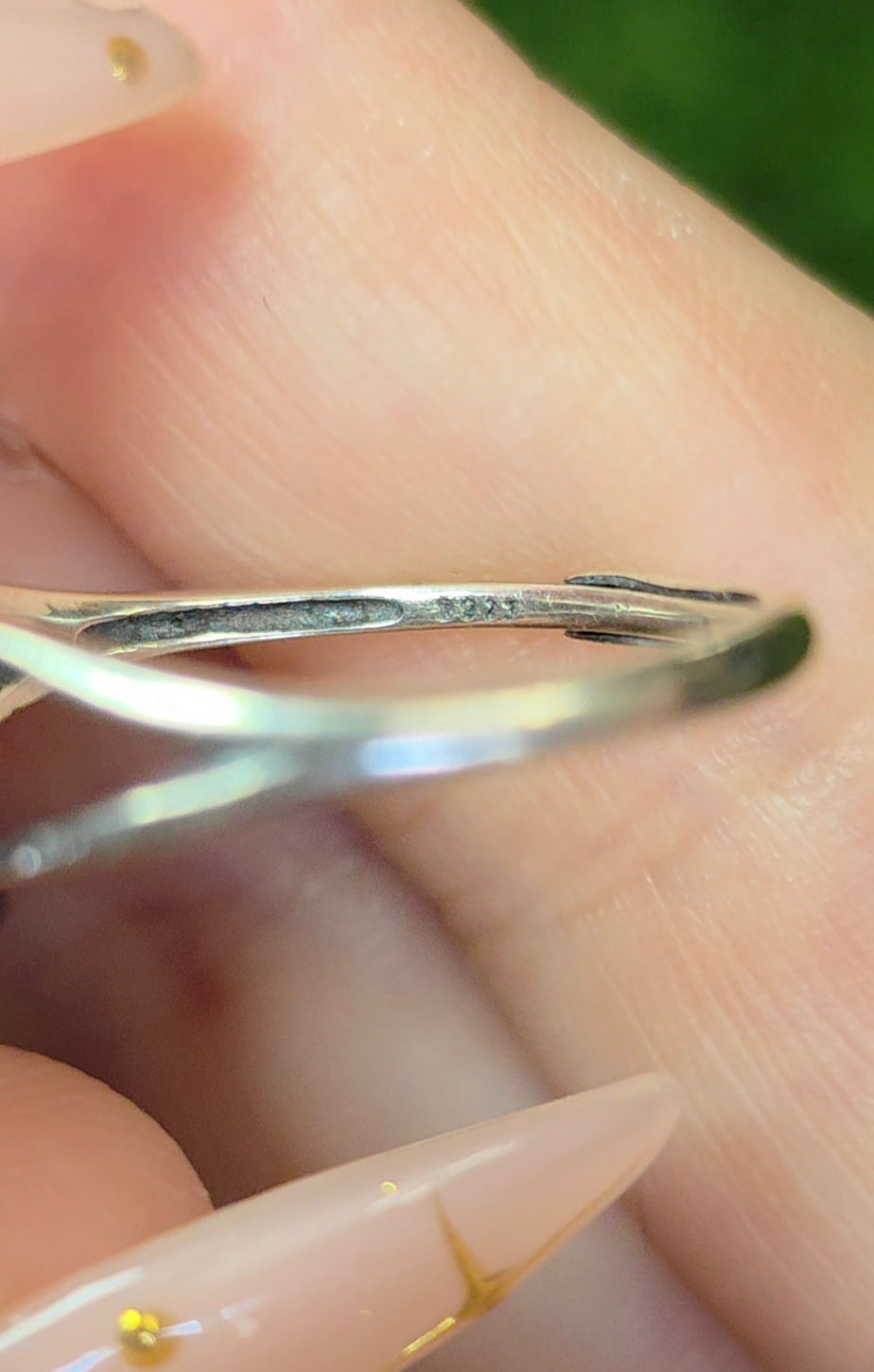 Winged Dumotierite Ring