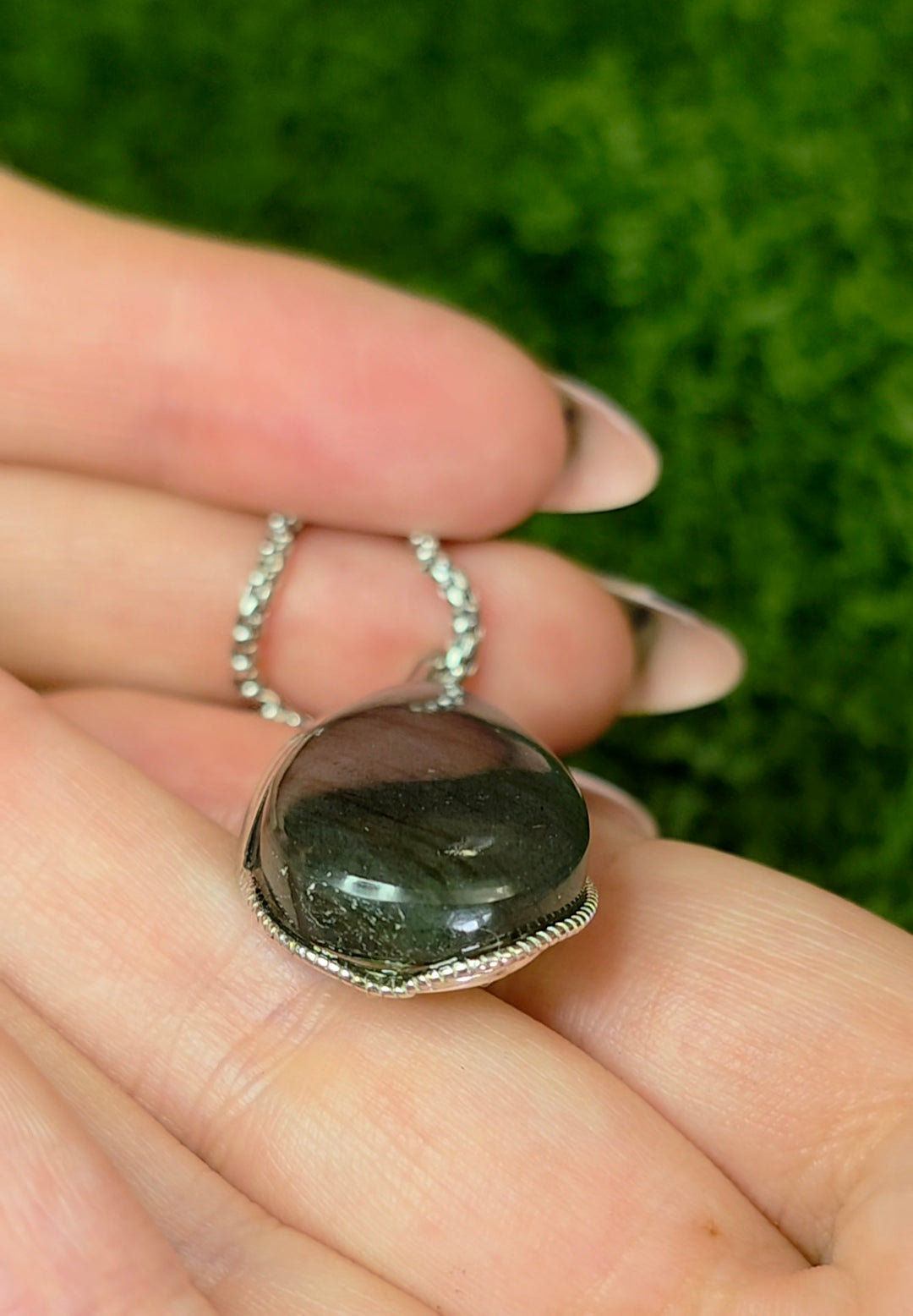 Blue Flash Labradorite Pendant C