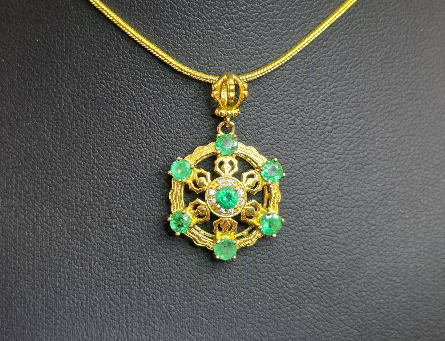 Emerald Filigree Pendant