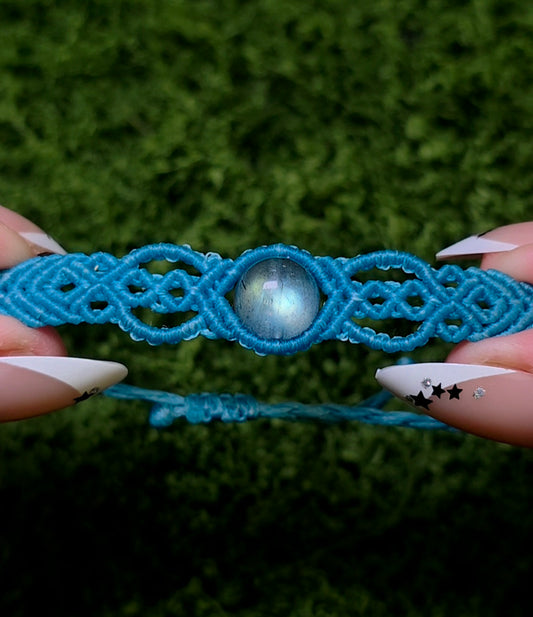 Labradorite Macrame Bracelet - Adjustable