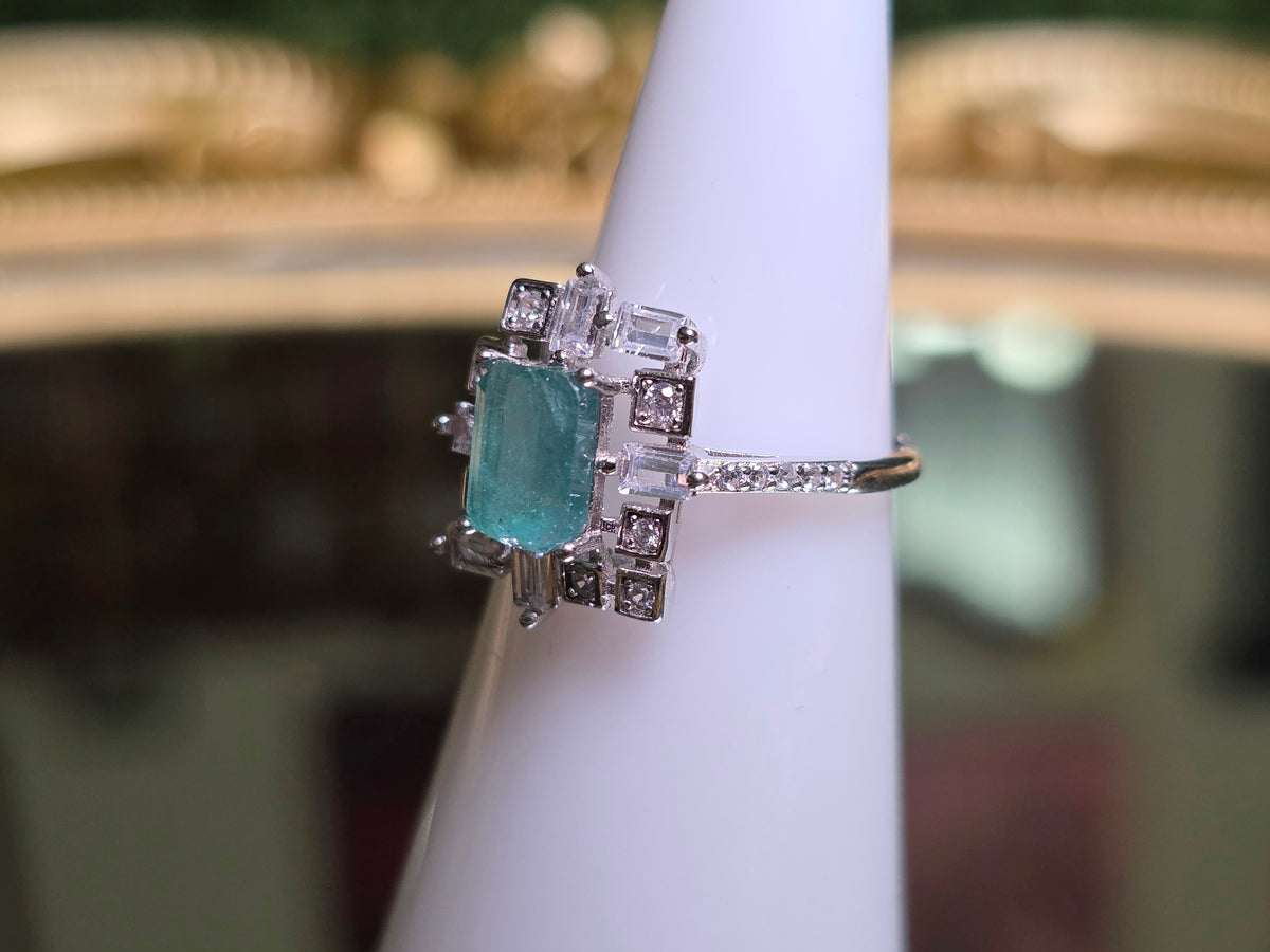 Emerald Frame Ring
