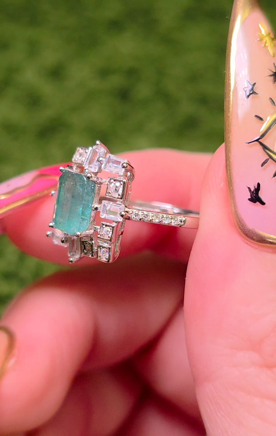 Emerald Frame Ring
