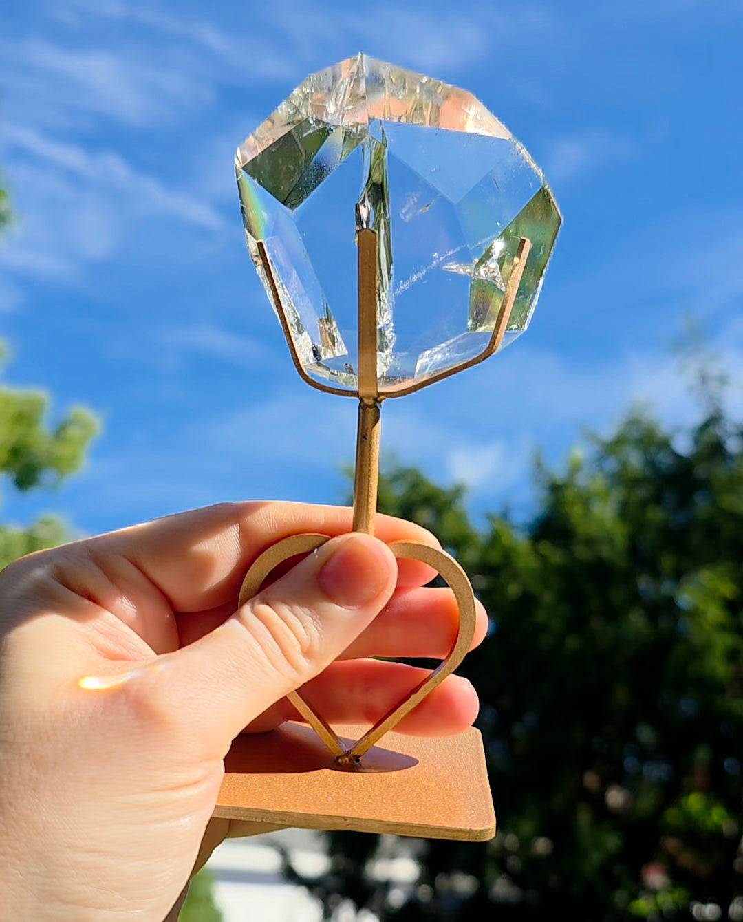 Quartz Freeform on Heart Stand B
