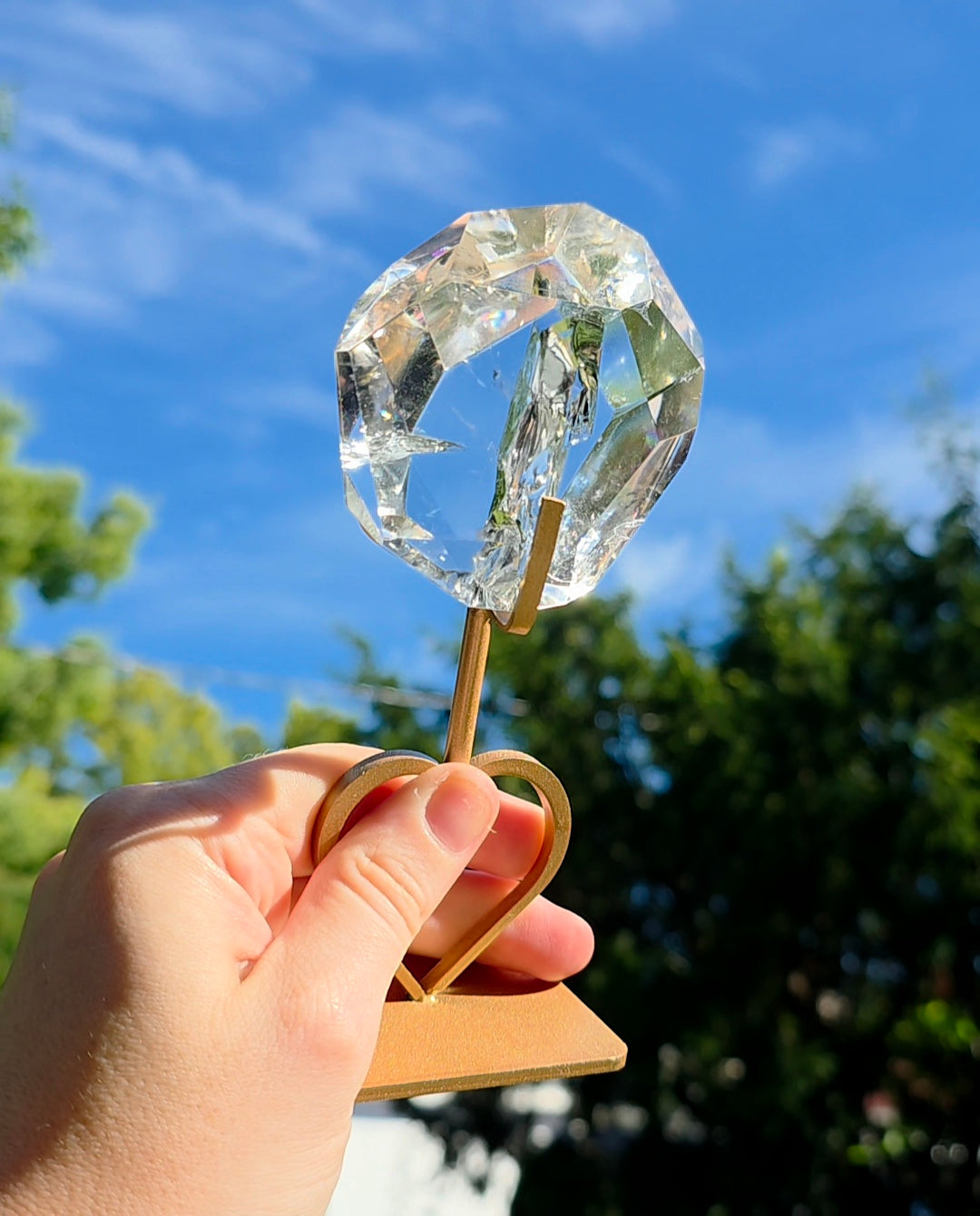 Quartz Freeform on Heart Stand B