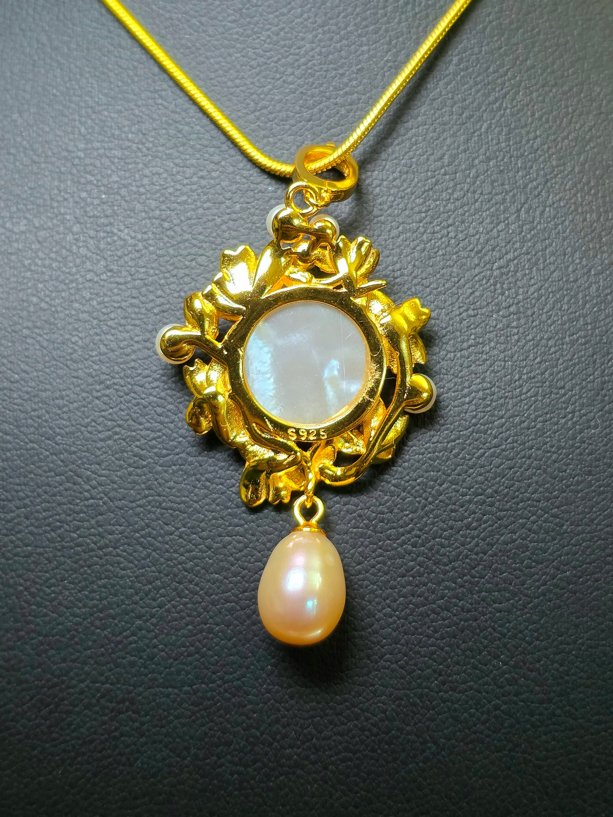 White Shell and Pearl Botanical Garden Pendant
