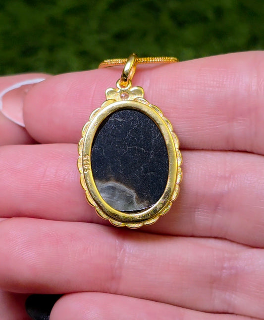 Black Shell Moon Princess Cameo Pendant