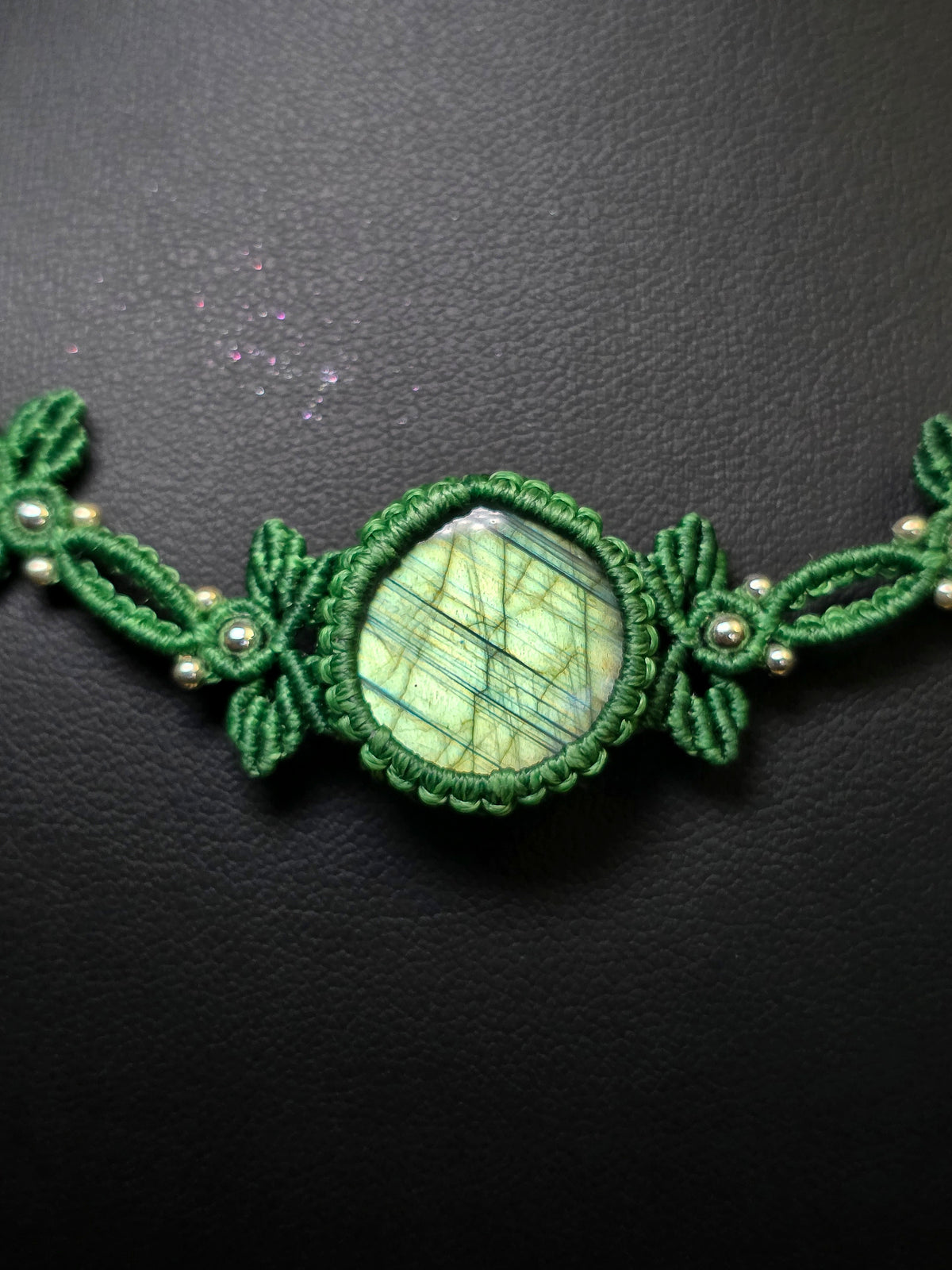 Green Flash Labradorite Botanical Macrame Necklace