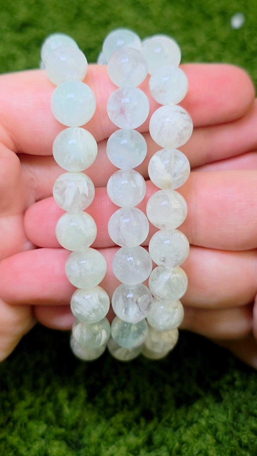 Green Feather Fluorite Stretch Bracelet 10mm