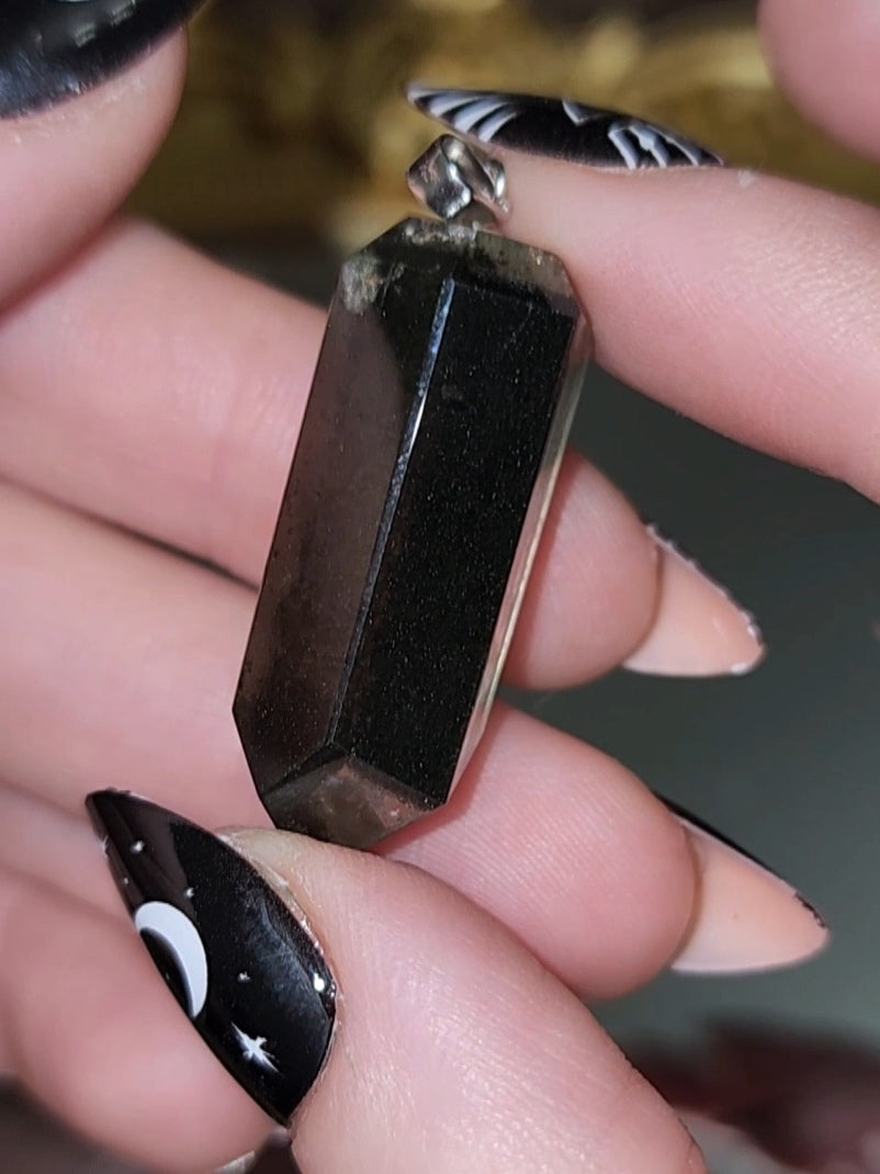 Garden Quartz Point Pendant F