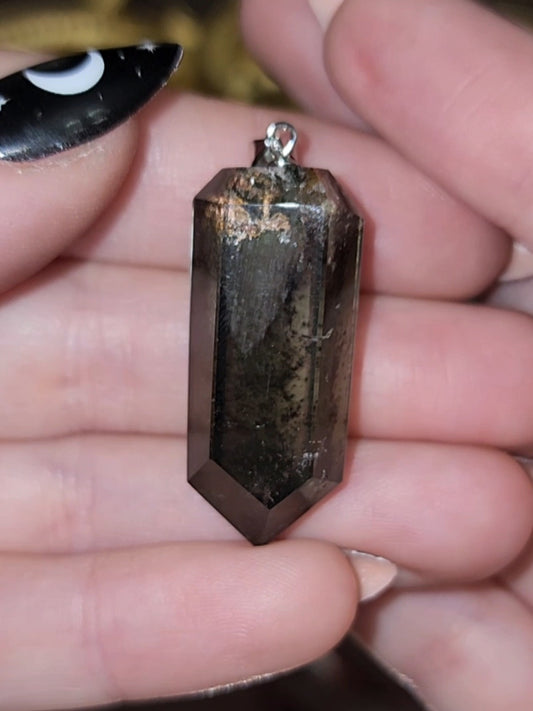 Garden Quartz Point Pendant F