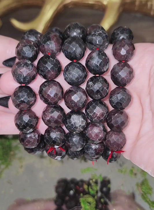 Faceted Garnet in Matrix Stretch Bracelet