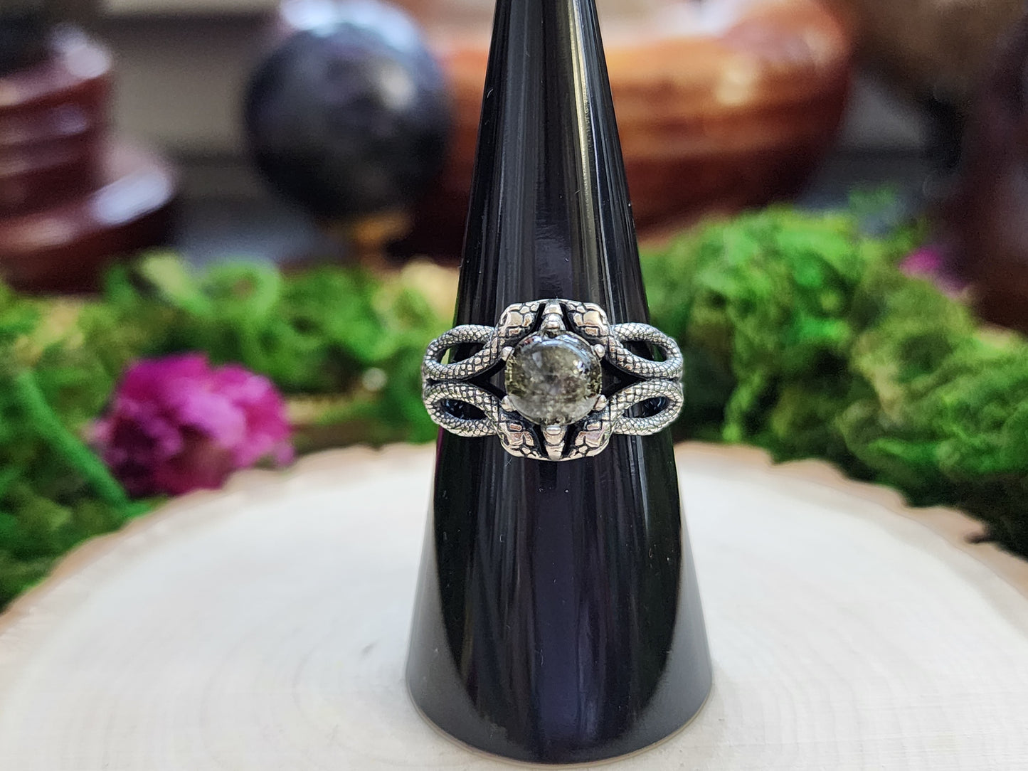 Garden Quartz Snake Ring