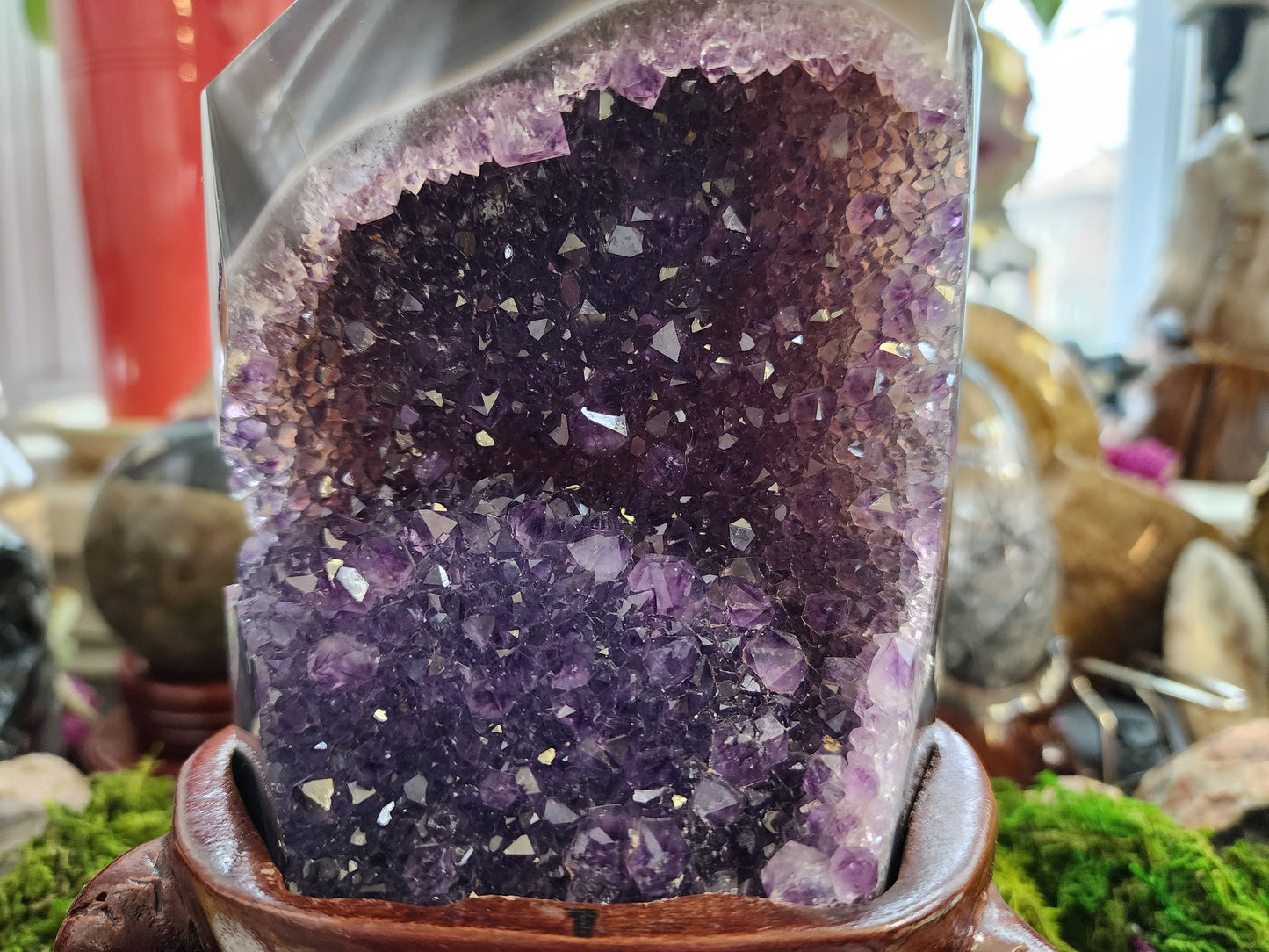 Amethyst Cut Base with Custom Stand